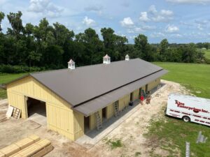 EQUESTRIAN buildings21