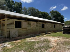 EQUESTRIAN buildings8